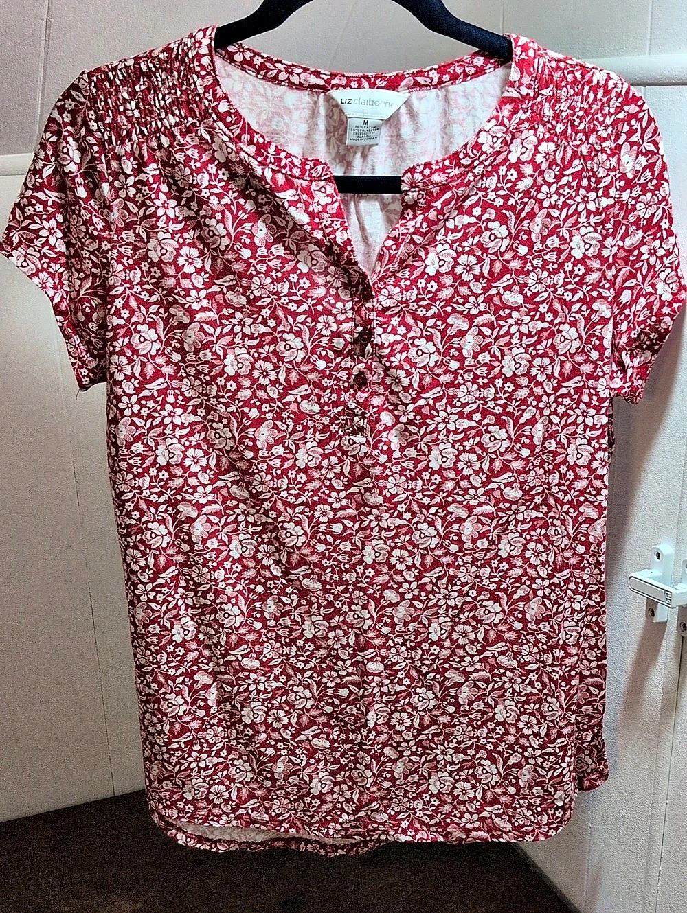 Liz Claiborne Floral Blouse in Pink & White Size Medium